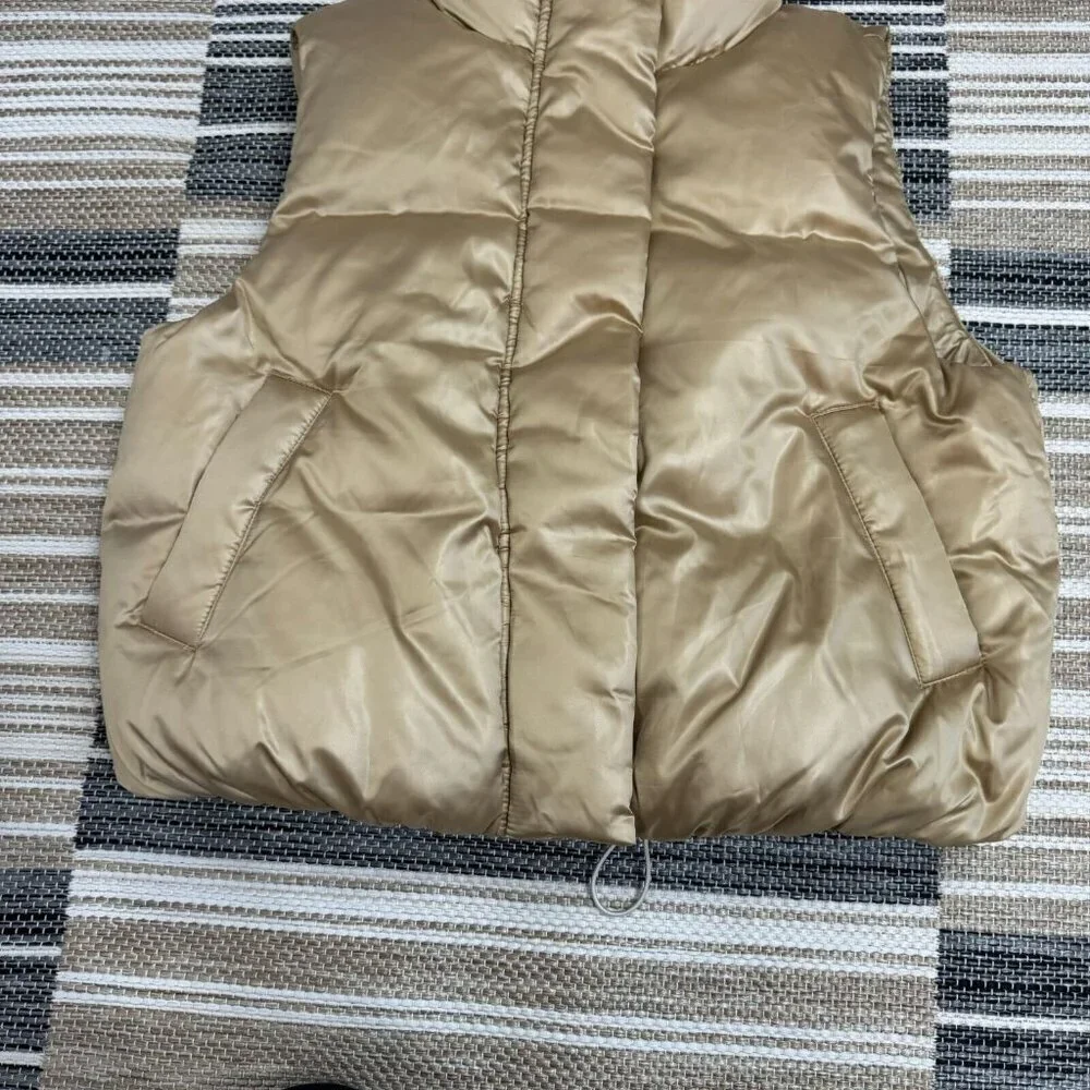 Beyond Yoga Women's‎ Pillow Puffer Vest Duck Down Zip Front Travertine Size L